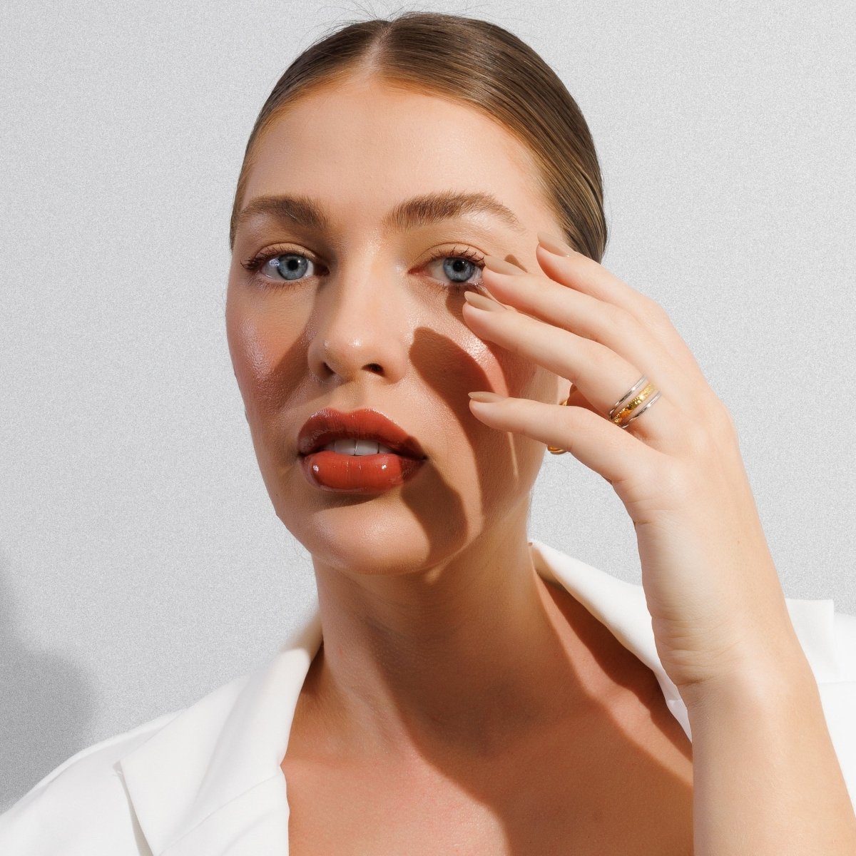 Adjustable Aura Ring with a Mix of Gold and Silver Plating