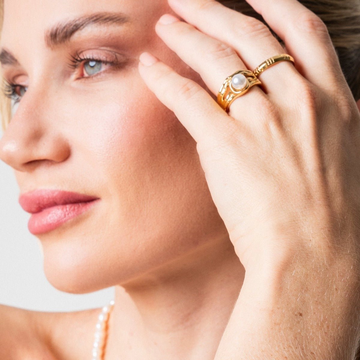 Catalina Pearl Solitaire Ring, 18k Gold Plated