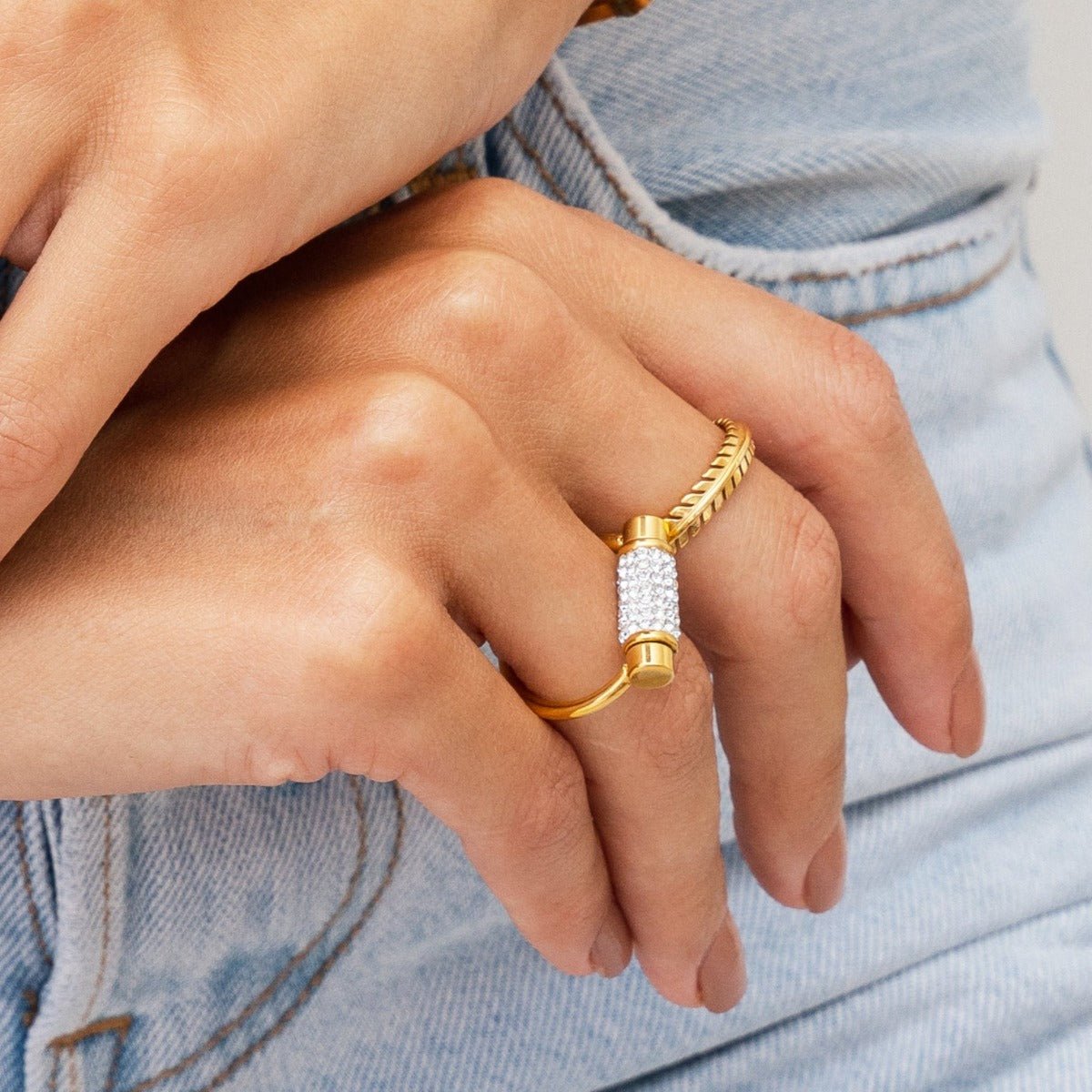 Glitz Rotating Ring Plated in 18K Gold