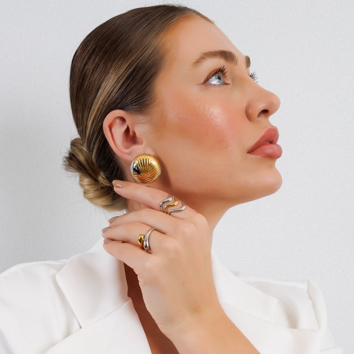 Adjustable Wave Ring with a Mix of Gold and Silver Plating