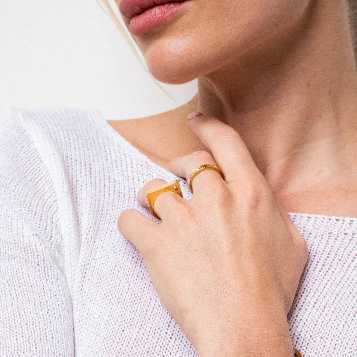 Flat Screw Ring Plated in 18k Gold