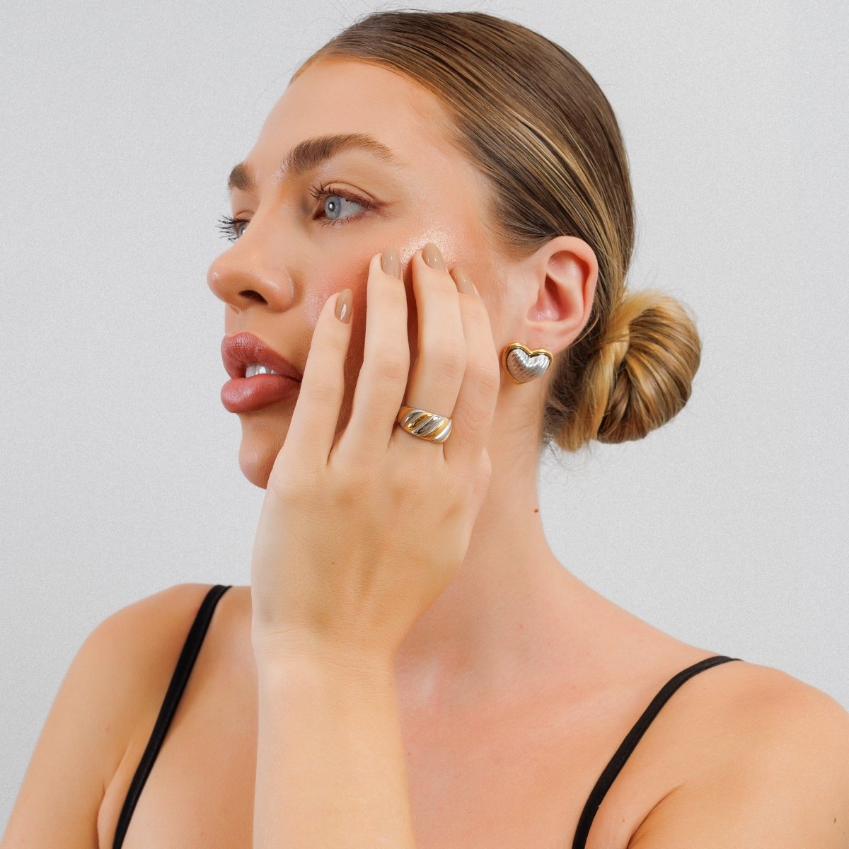 Adjustable Twist Ring with a Mix of Gold and Silver Plating