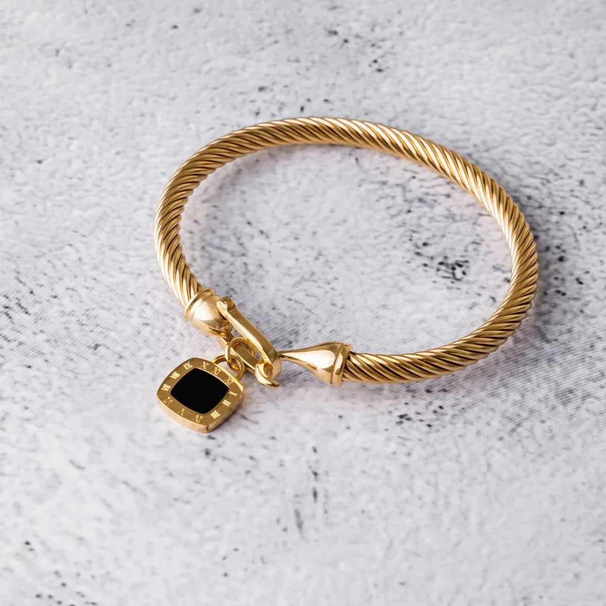 Square Onyx Pendant Bracelet Plated in 18K Gold