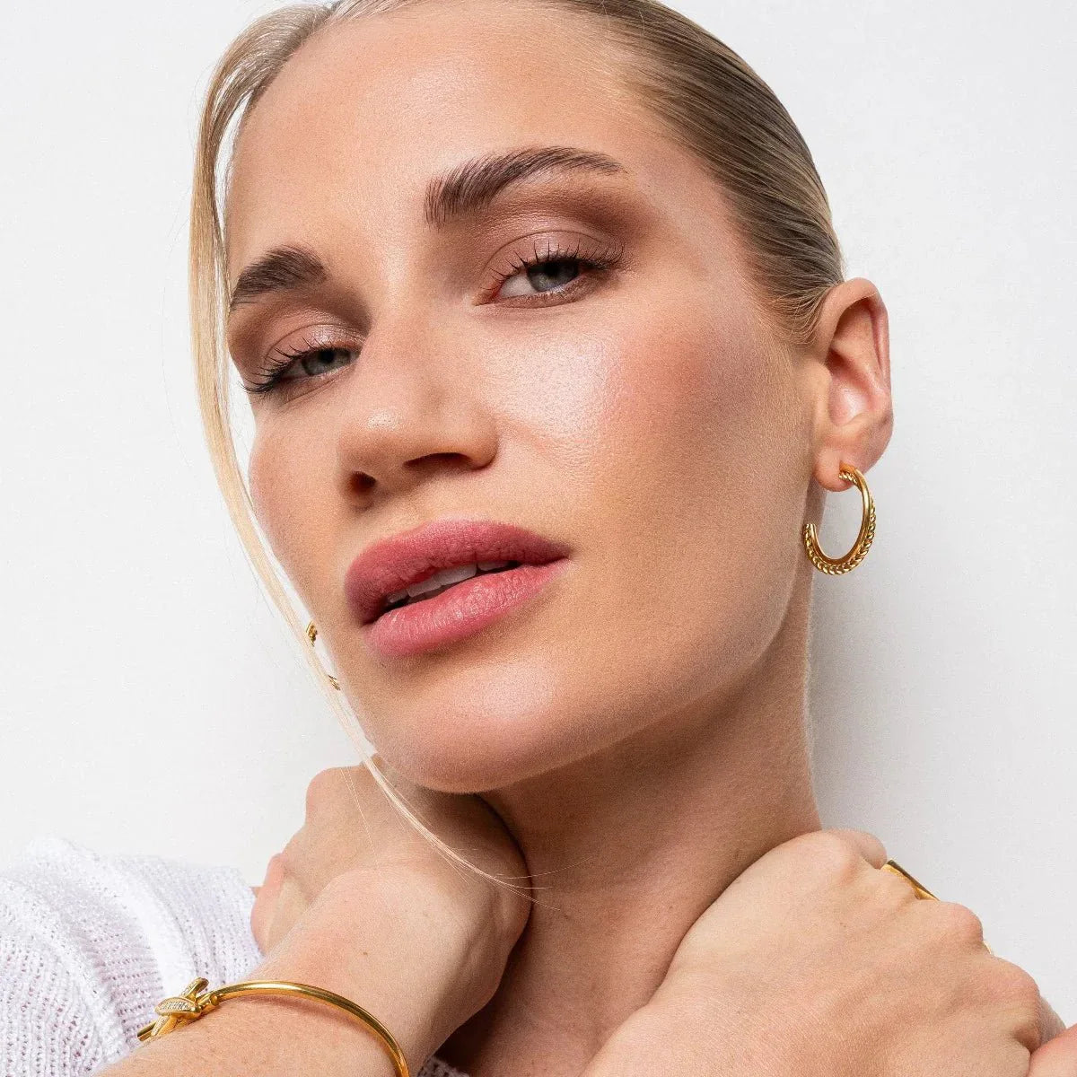 Madison Hoop Earrings Plated in 18k Gold