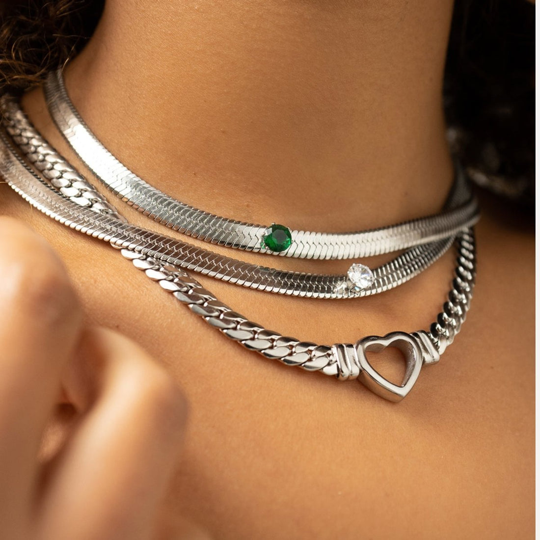 Minimalist Heart Choker Necklace - Silver