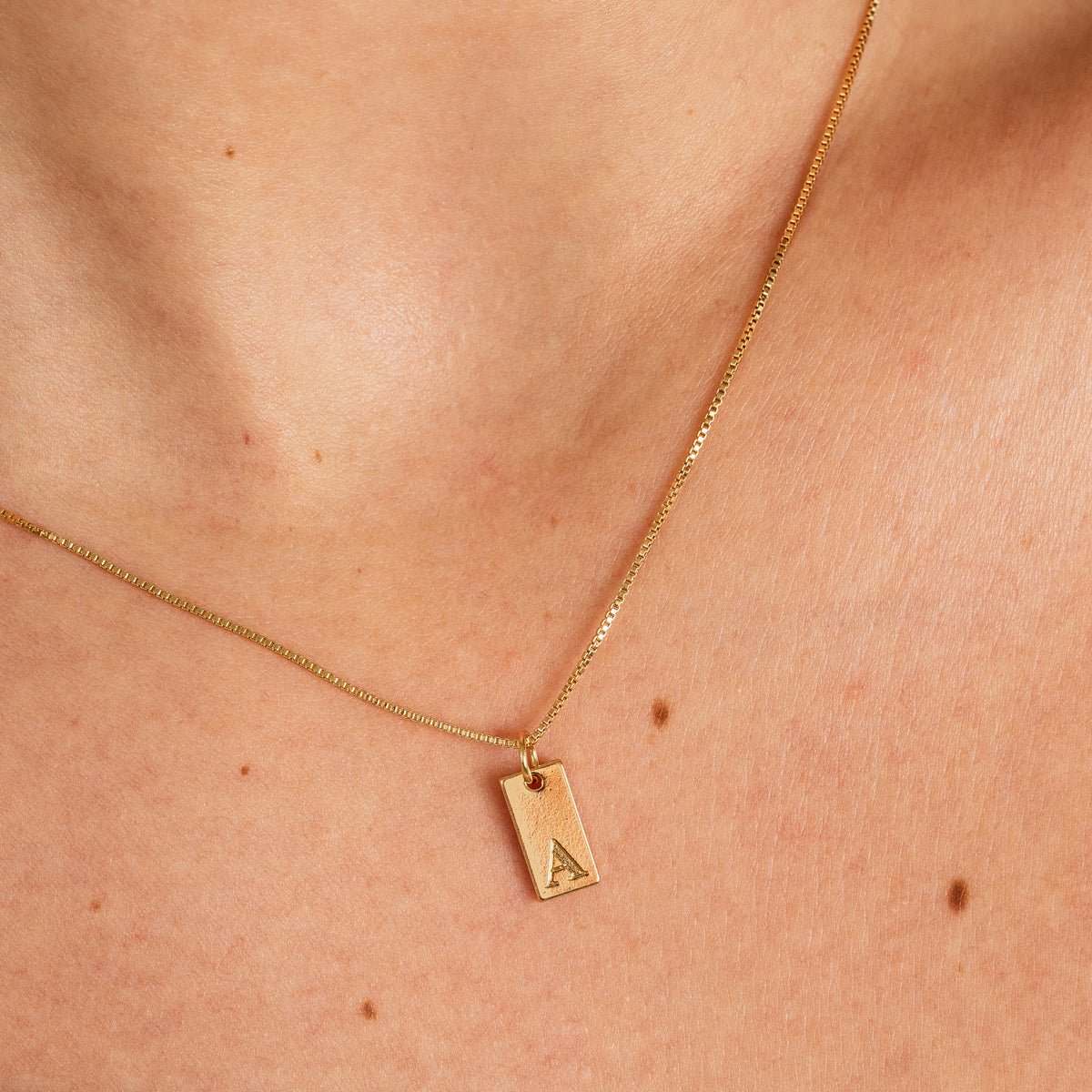 Minimalist Initial Letter Necklace Plated in 18K Gold