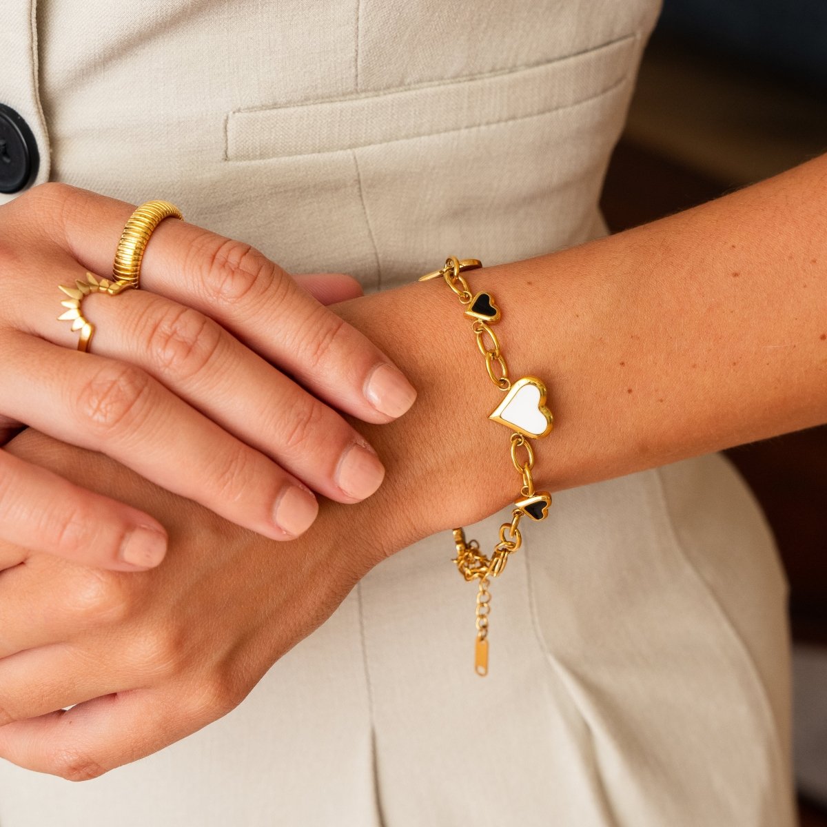 Pulseira Love Glow Monocromático Banhado em Ouro 18K