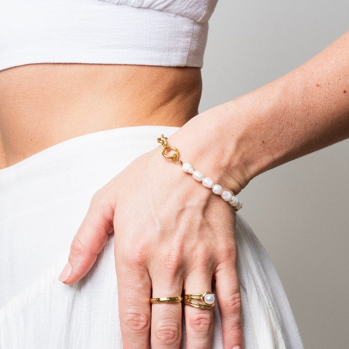 Mood Pearl Bracelet Plated in 18k Gold